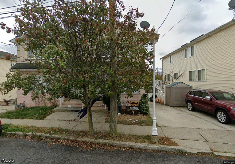 94 Ambassador Ln, Staten Island, NY 10309 - photo 1