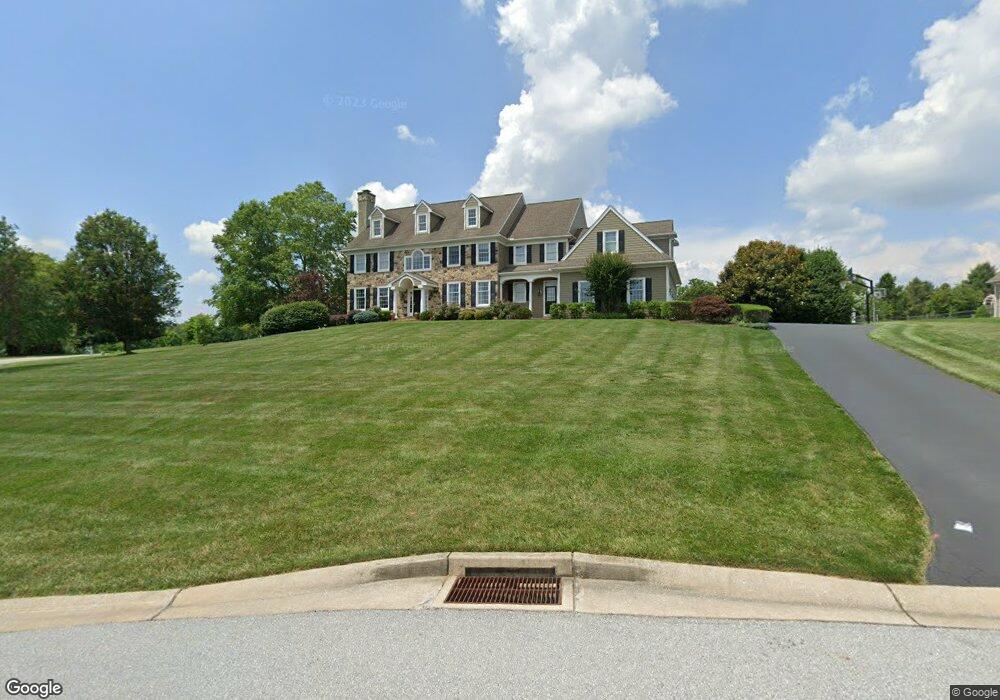 117 Newlin Green Cir, Kennett Square, PA 19348 - photo 1