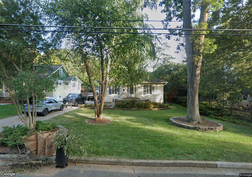 204 N Oak St, Falls Church, VA 22046 - photo 1