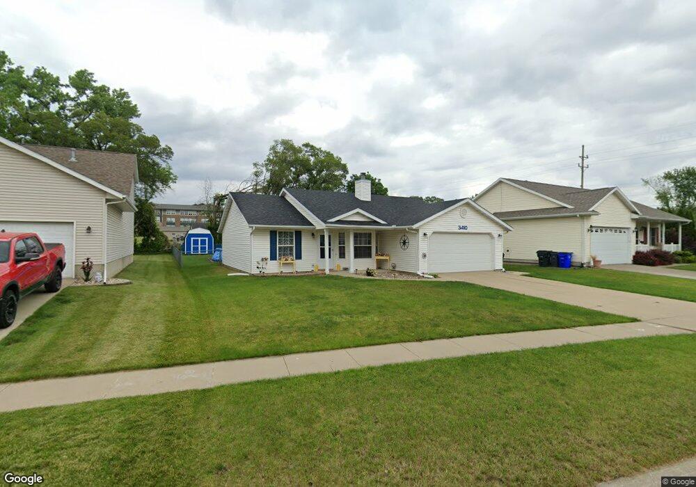 3410 Amanda Ct NW, Cedar Rapids, IA 52405 - photo 1