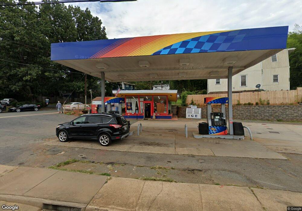 1301 E High St, Charlottesville, VA 22902 - photo 1