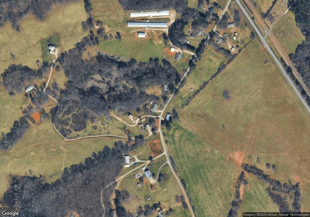 6770 Diamond Hill Rd, Gillsville, GA 30543 - photo 1