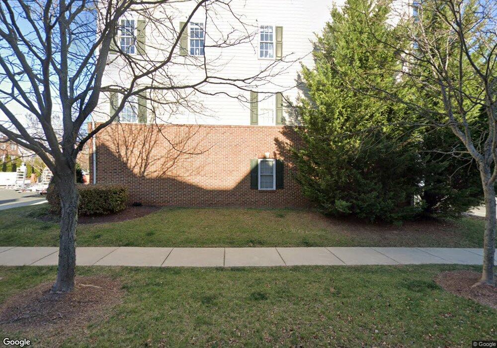 628 Pelican Ave, Gaithersburg, MD 20877 - photo 1