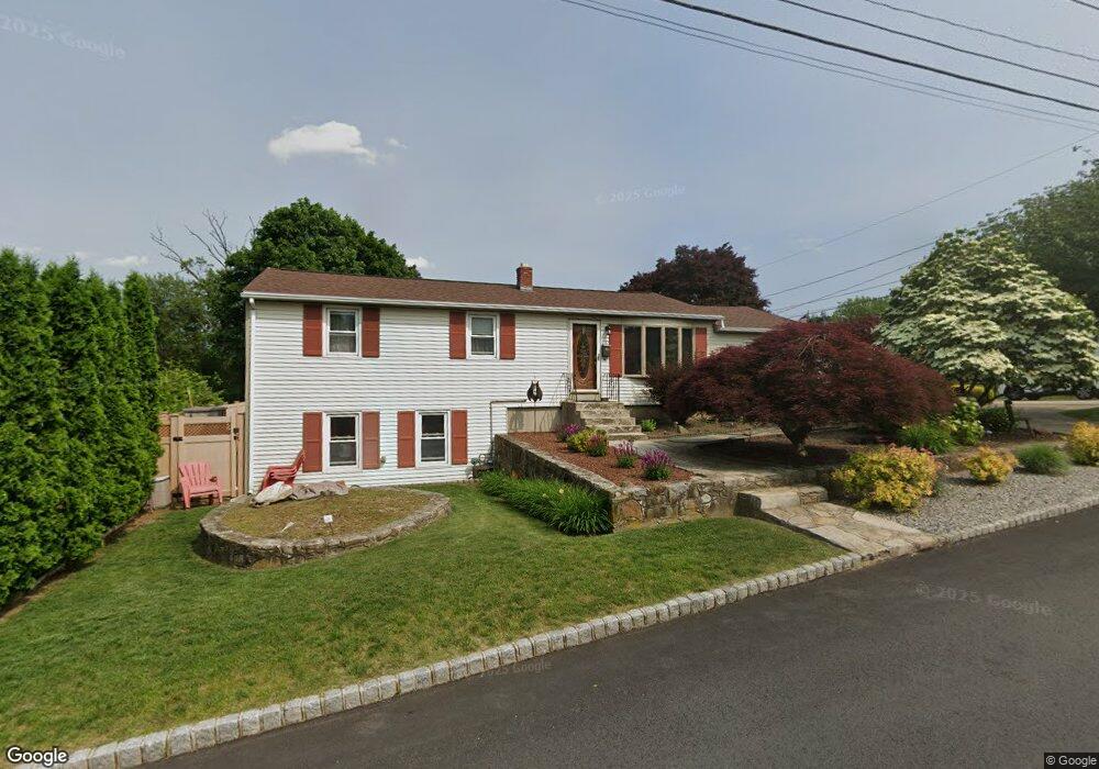 232 E View Ave, Cranston, RI 02920 - photo 1