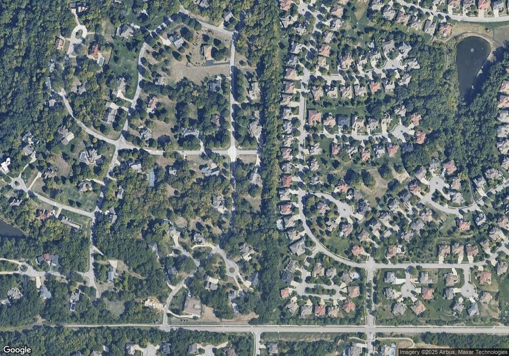 8905 Redbud Ln, Lenexa, KS 66220 - photo 1