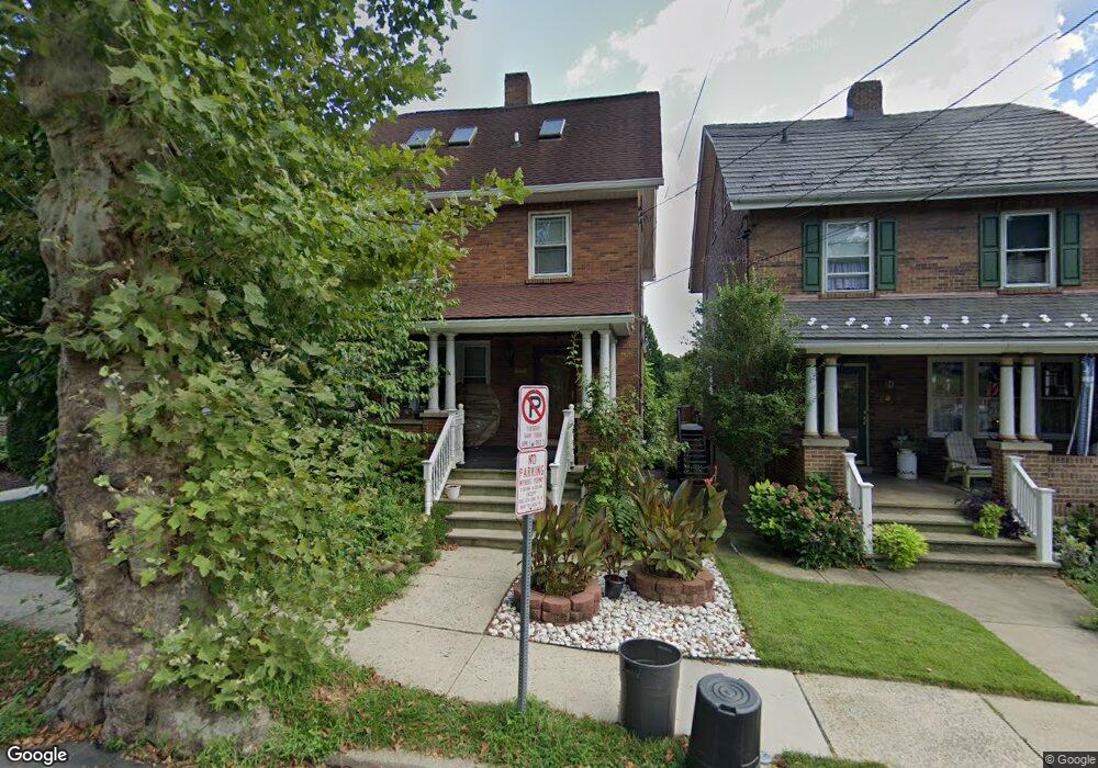 606 W Lafayette St, Easton, PA 18042 - photo 1