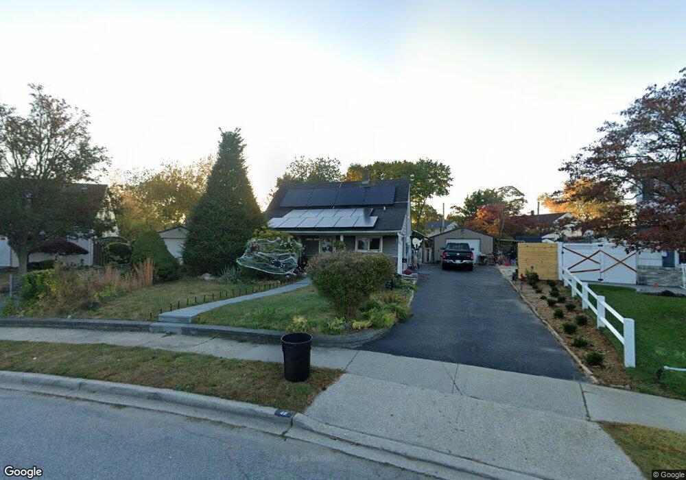 48 Cooper Ln, Levittown, NY 11756 - photo 1