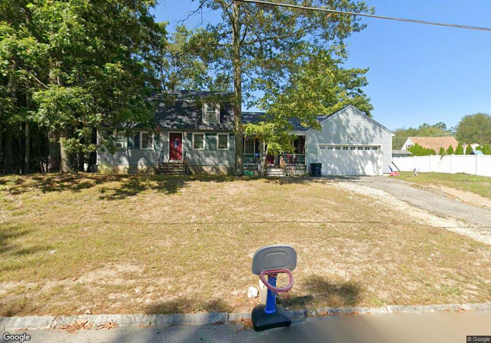 8 Custom St, Nashua, NH 03062 - photo 1