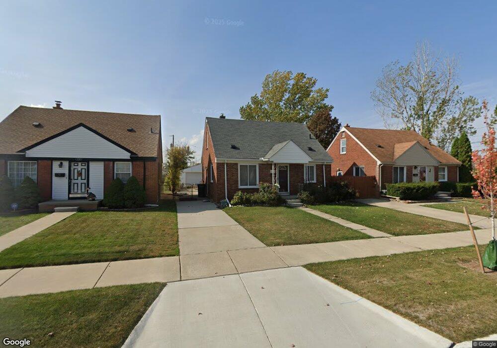 27379 Leroy St, Roseville, MI 48066 - photo 1