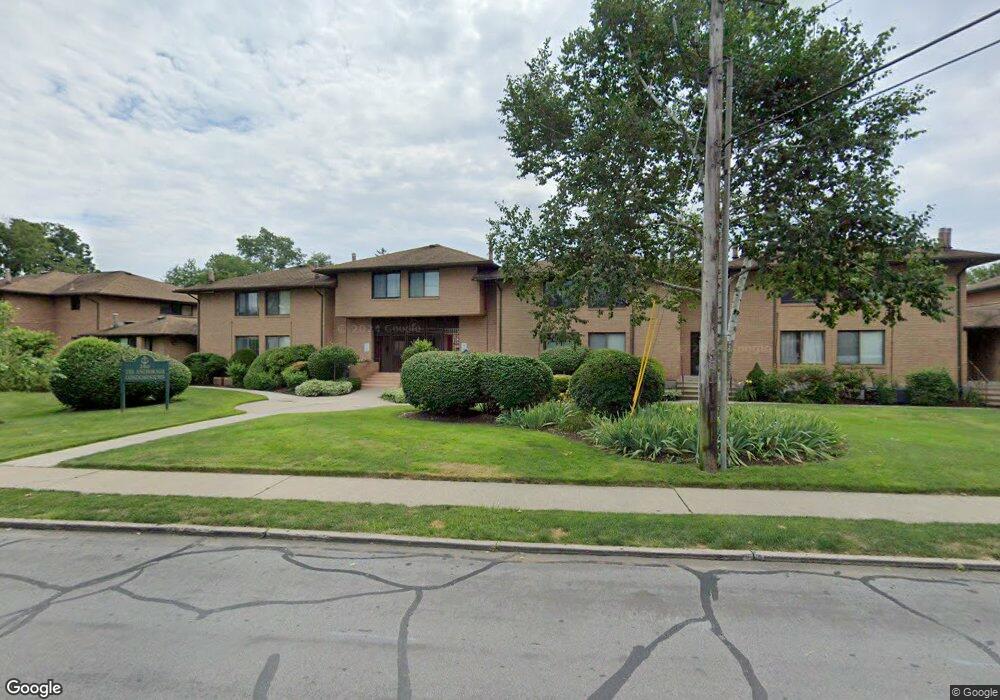 350 Grovers Ave unit 1O, Bridgeport, CT 06605 - photo 1