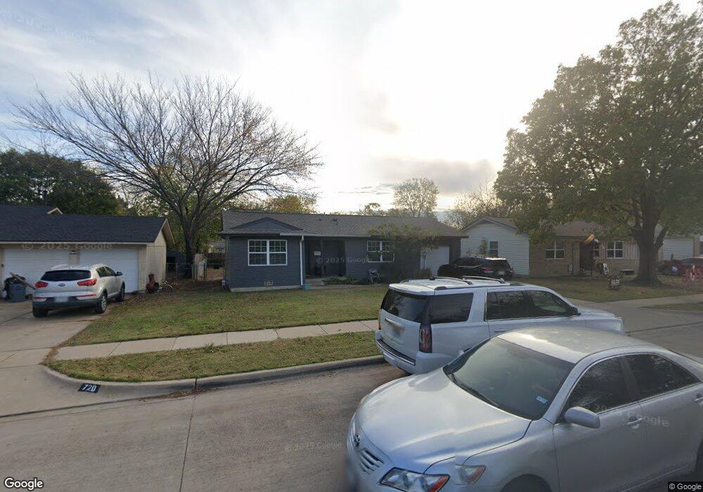 716 Tanglewood Dr, Hurst, TX 76053 - photo 1