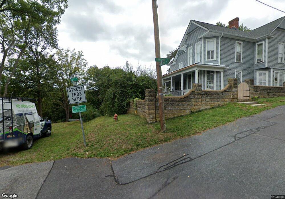 721 Walnut Ave, Waynesboro, VA 22980 - photo 1