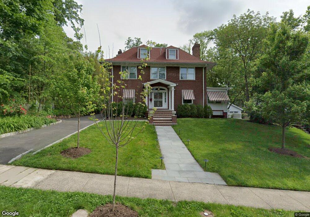 51 Clinton Ave, Maplewood, NJ 07040 - photo 1