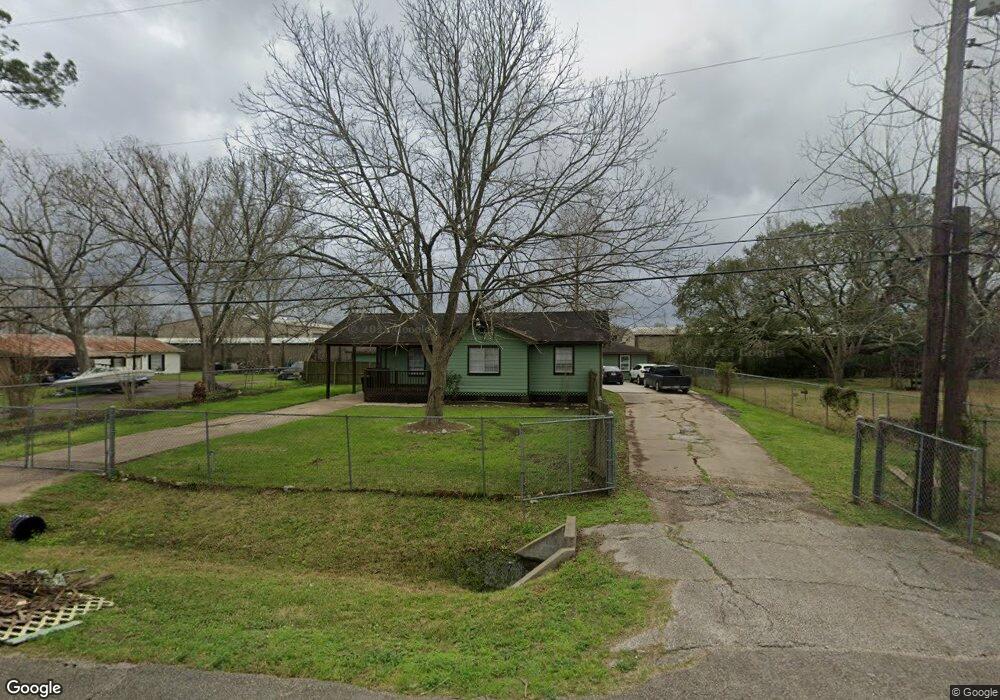 200 Lulac St, Alvin, TX 77511 - photo 1