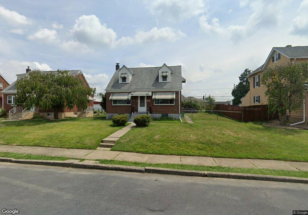 825 N Lacrosse St unit 827, Allentown, PA 18109 - photo 1