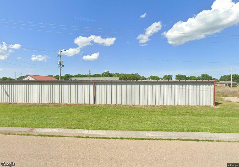 731 E Highway 24 Trafficway, Rossville, KS 66533 - photo 1