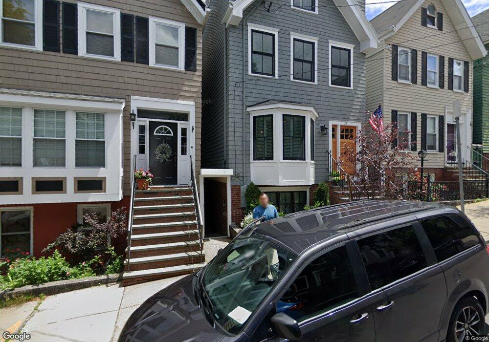 17 Linden St unit 2, Boston, MA 02127 - photo 1