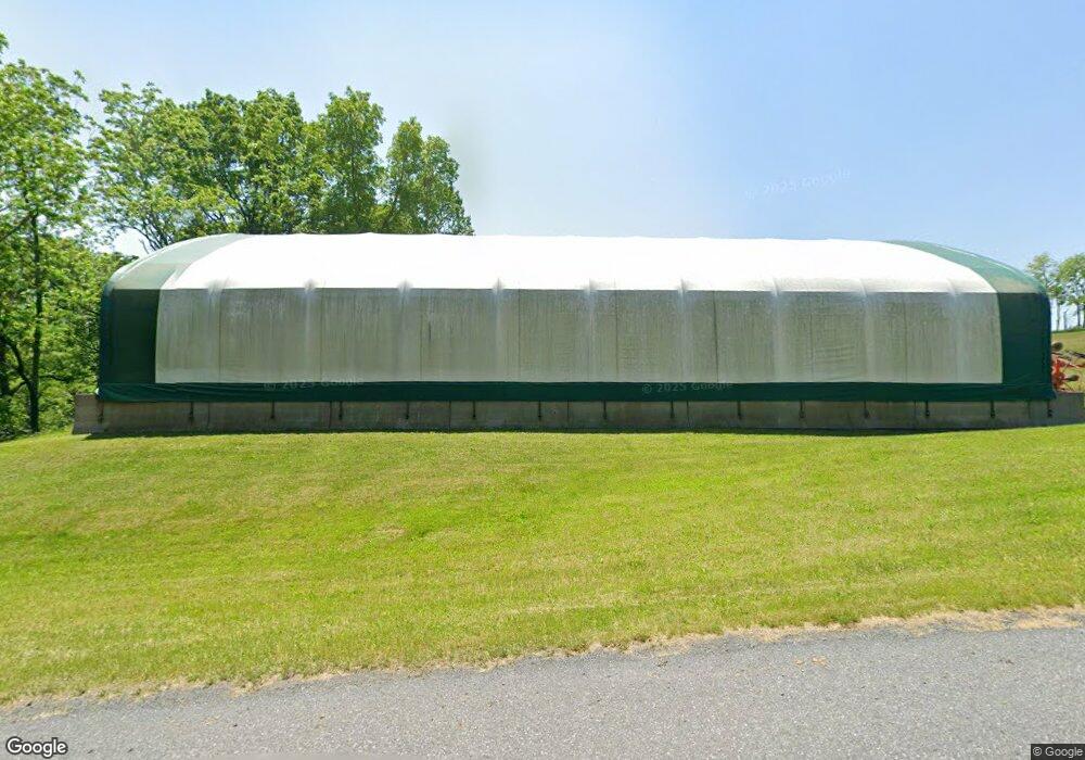 4095 Spur Rd, Slatington, PA 18080 - photo 1