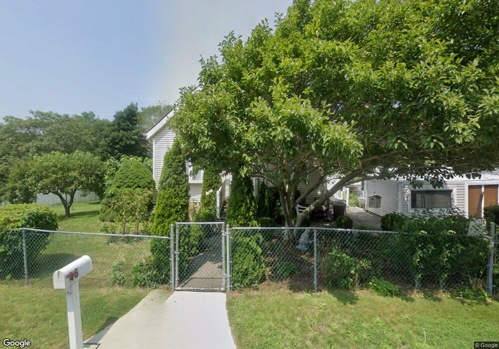 46 Milton St, South Dartmouth, MA 02748 - photo 1