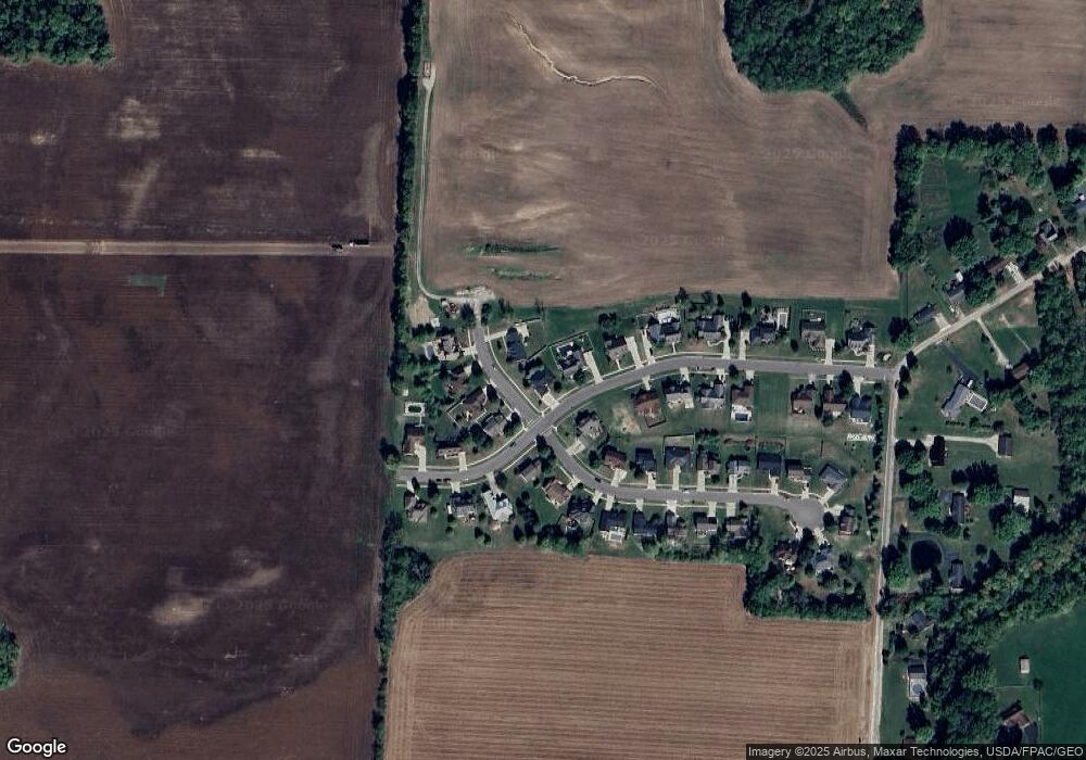 1290 Eastwood Dr, Circleville, OH 43113 - photo 1