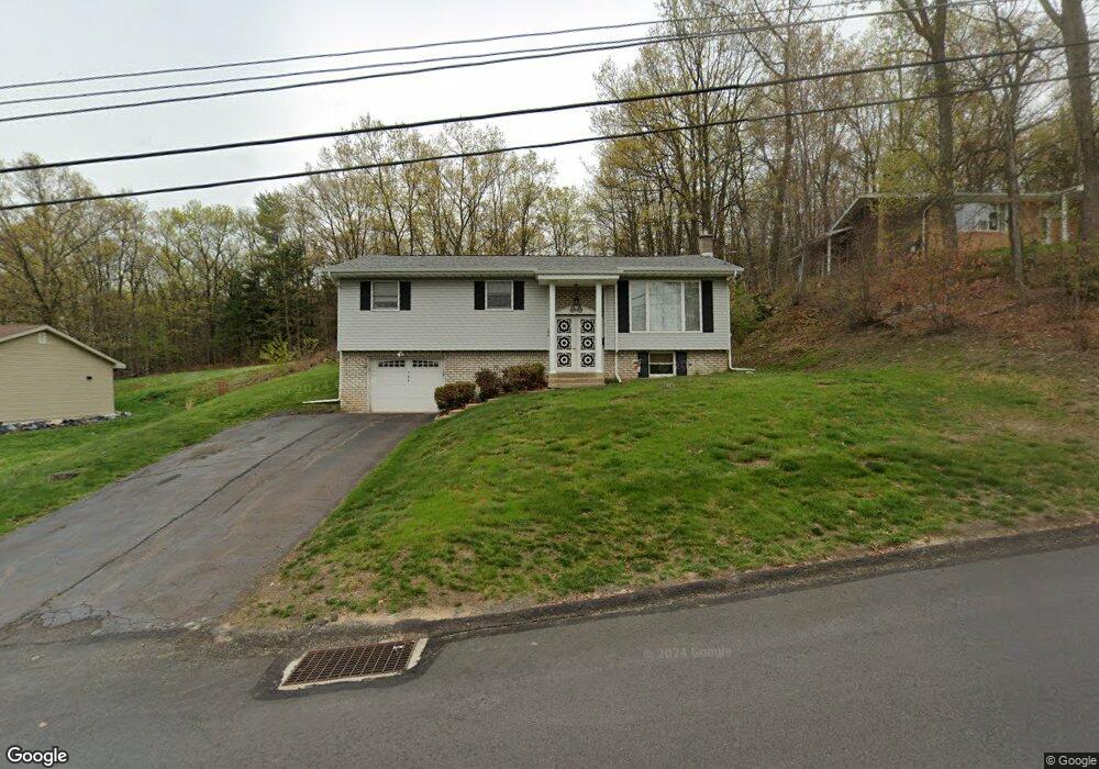 196 Columbus Dr, Archbald, PA 18403 - photo 1