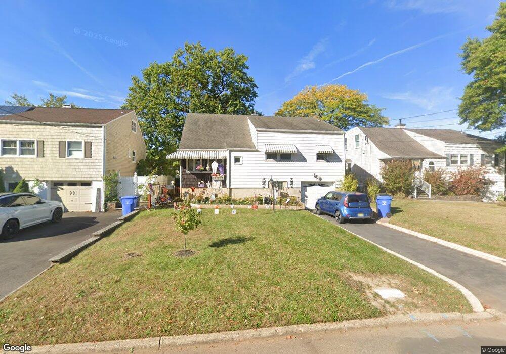 138 Arlington Dr, Fords, NJ 08863 - photo 1