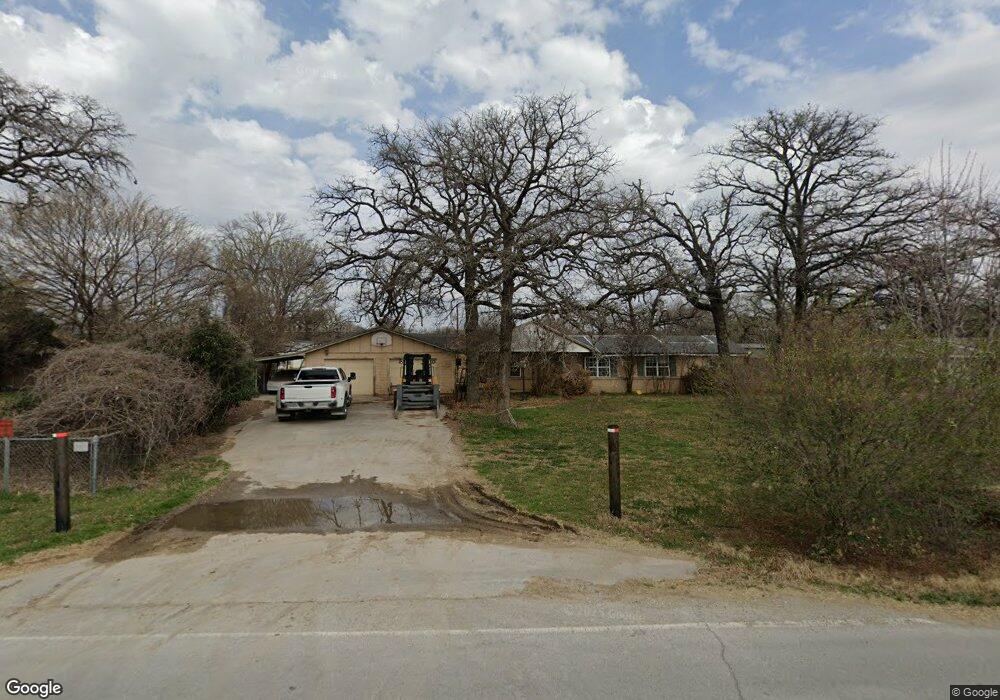 1124 Kerry Ln, Azle, TX 76020 - photo 1