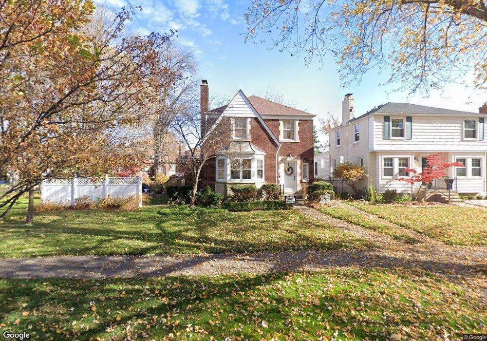 468 Moran Rd, Grosse Pointe Farms, MI 48236 - photo 1