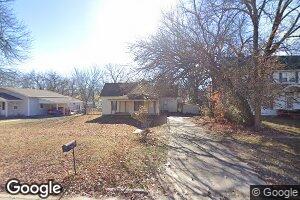 104 E 5th Ave, Caney, KS 67333