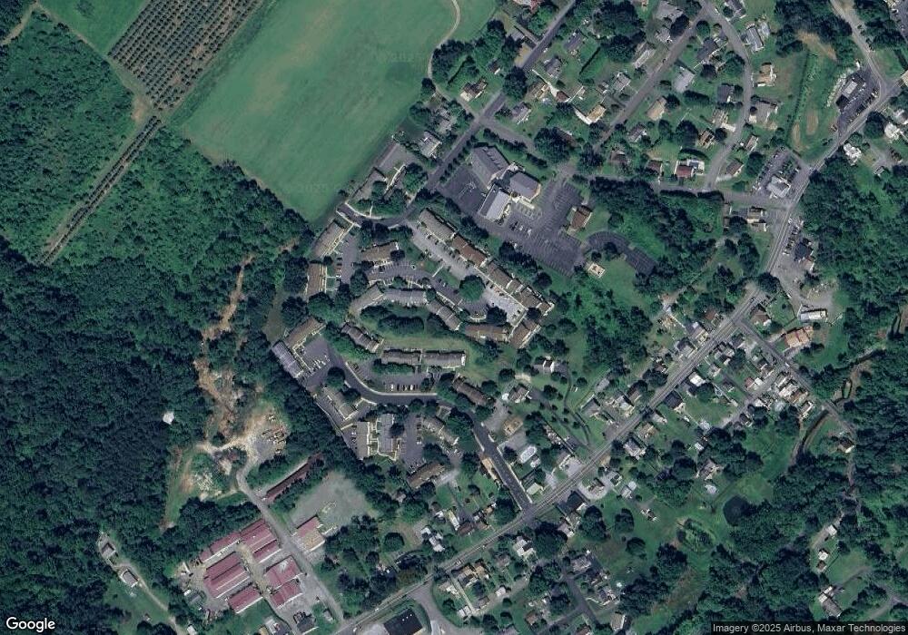 194 Popodickon Dr unit 118, Boyertown, PA 19512 - photo 1