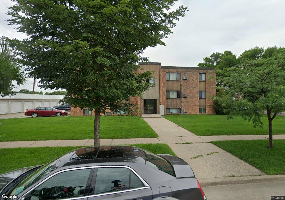 201 18th St S, Fargo, ND 58103 - photo 1