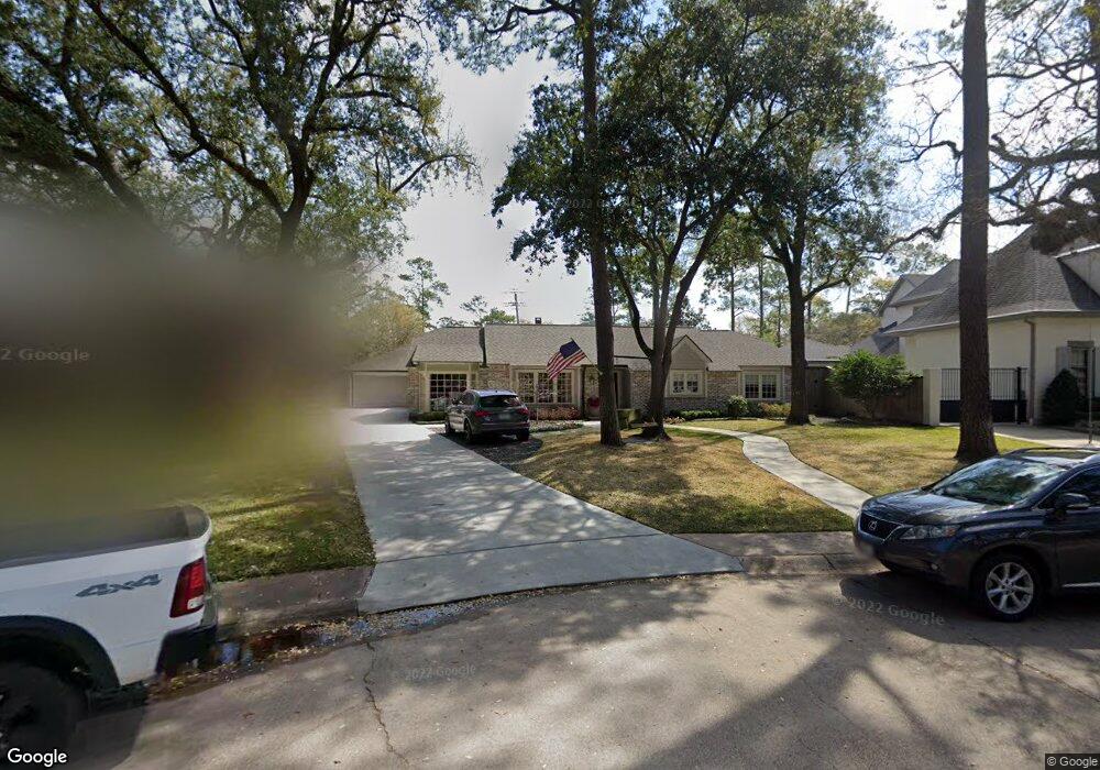 12106 Old Oaks Dr, Houston, TX 77024 - photo 1