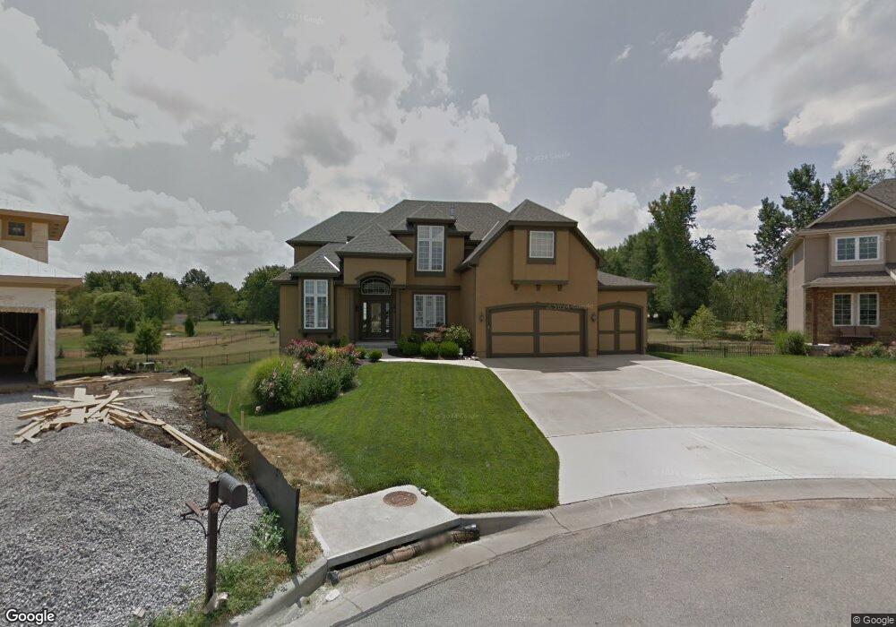 10621 W 169th St, Overland Park, KS 66221 - photo 1