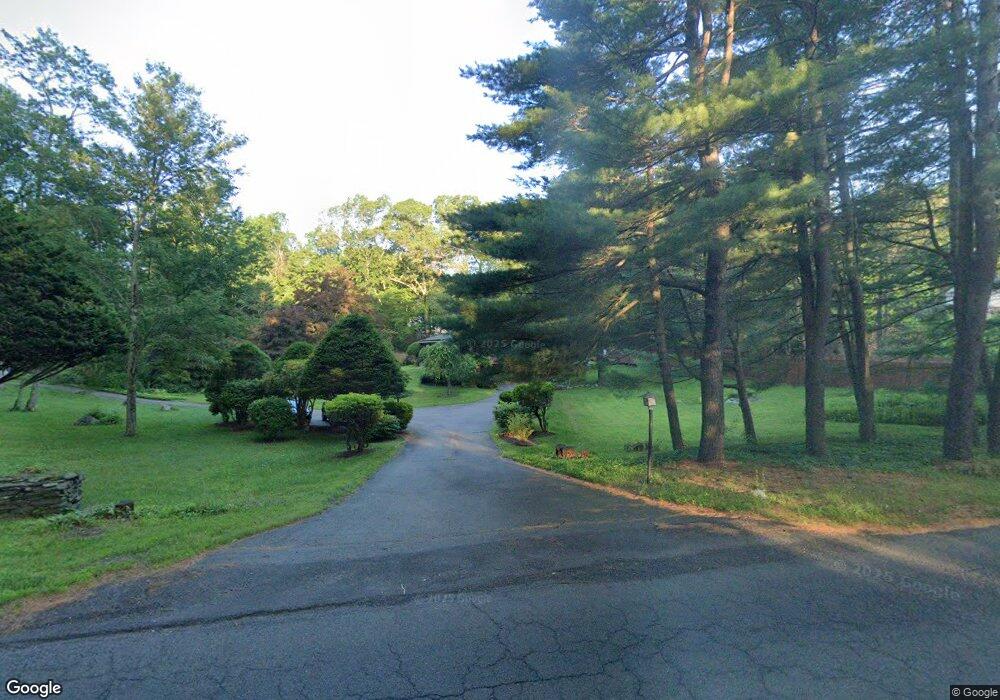 3 Barberry Ln, Woodbridge, CT 06525 - photo 1