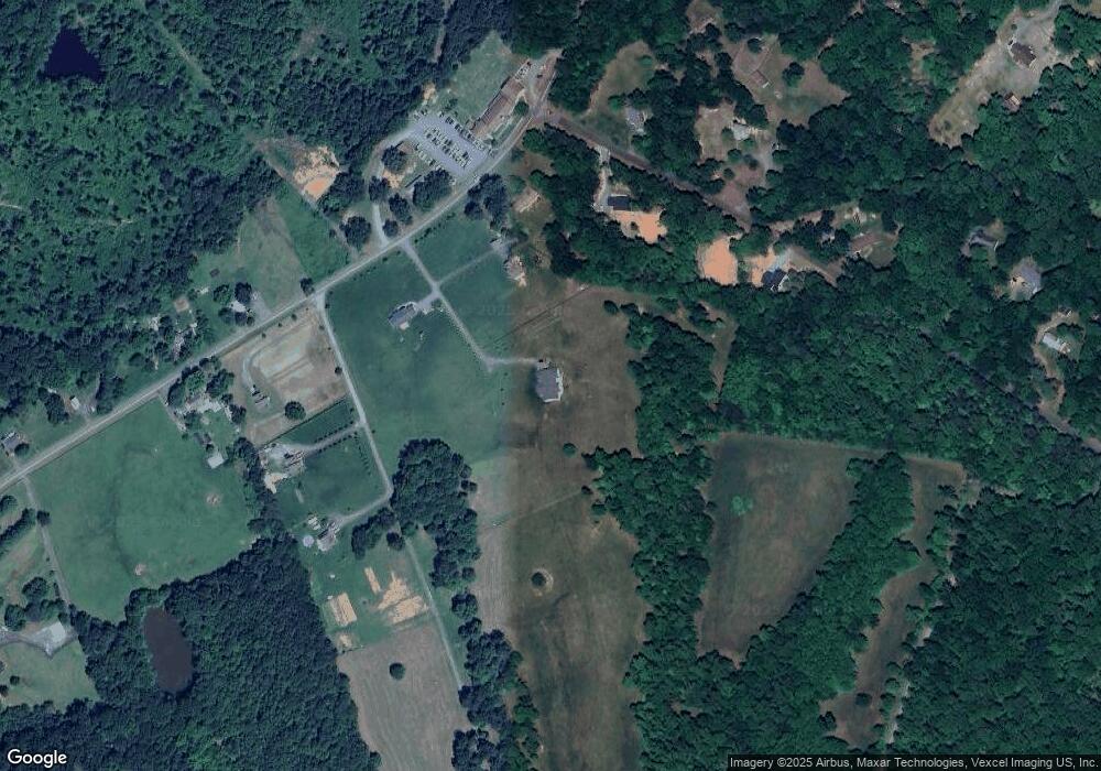 1976 Ridge View Ln, Midland, VA 22728 - photo 1