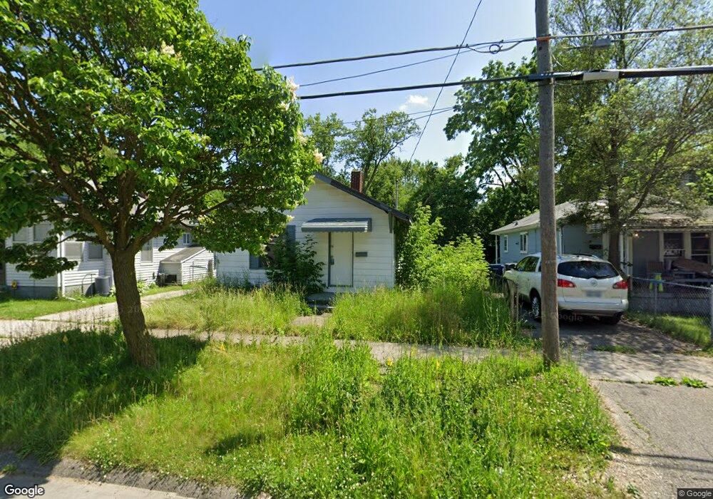 825 Ingleside Ave, Flint, MI 48507 - photo 1