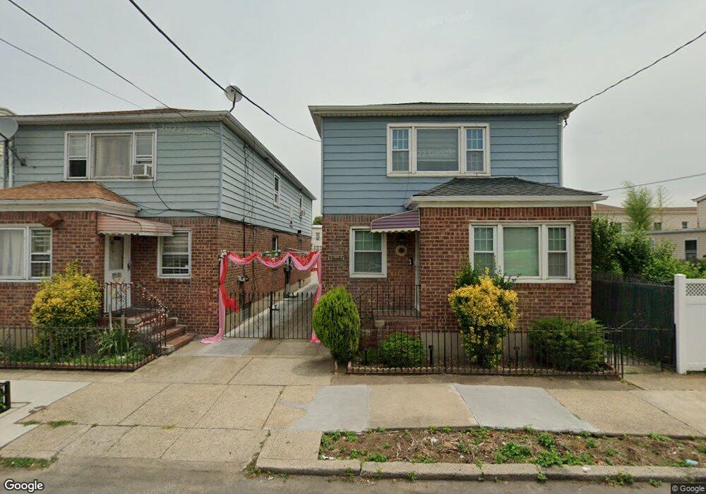 9527 88th St, Ozone Park, NY 11416 - photo 1