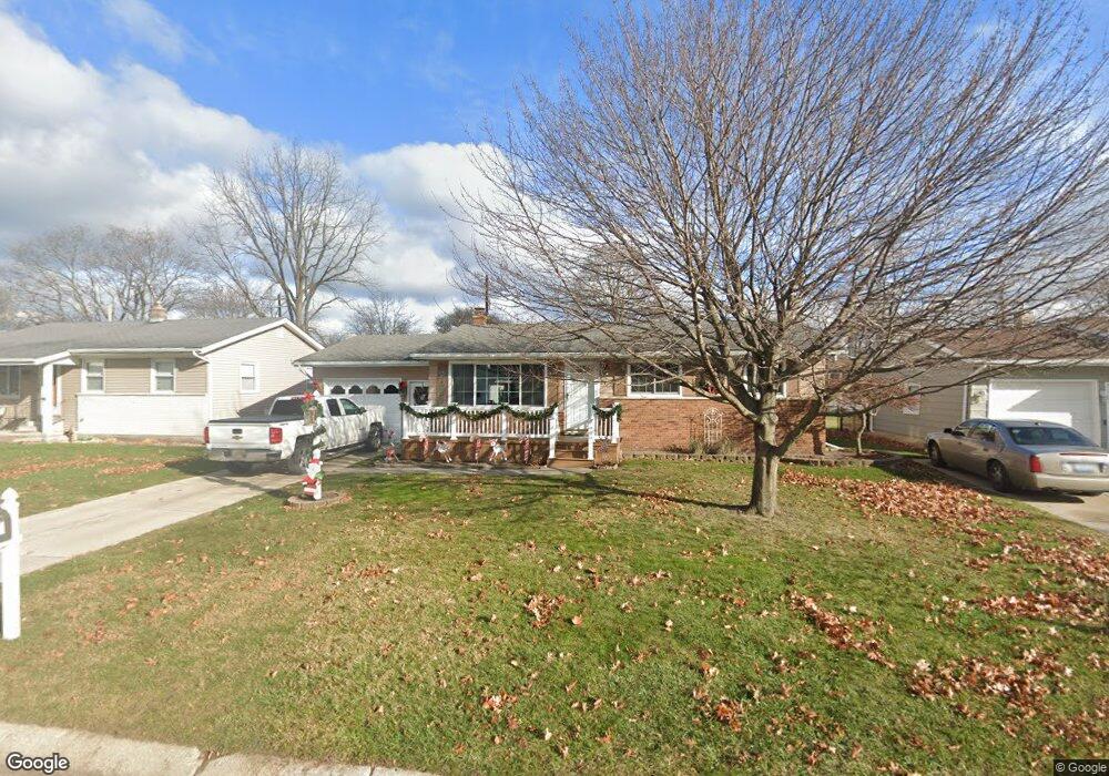 2424 21st Ave, Port Huron, MI 48060 - photo 1