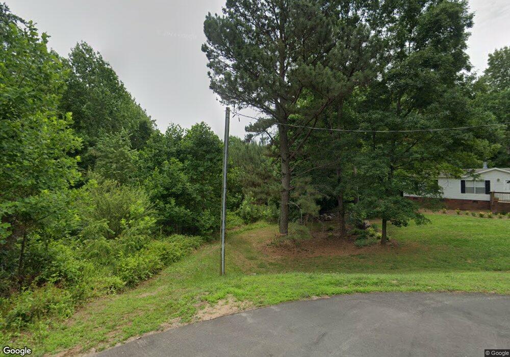 209 Apple Valley Ln, Statesville, NC 28677 - photo 1