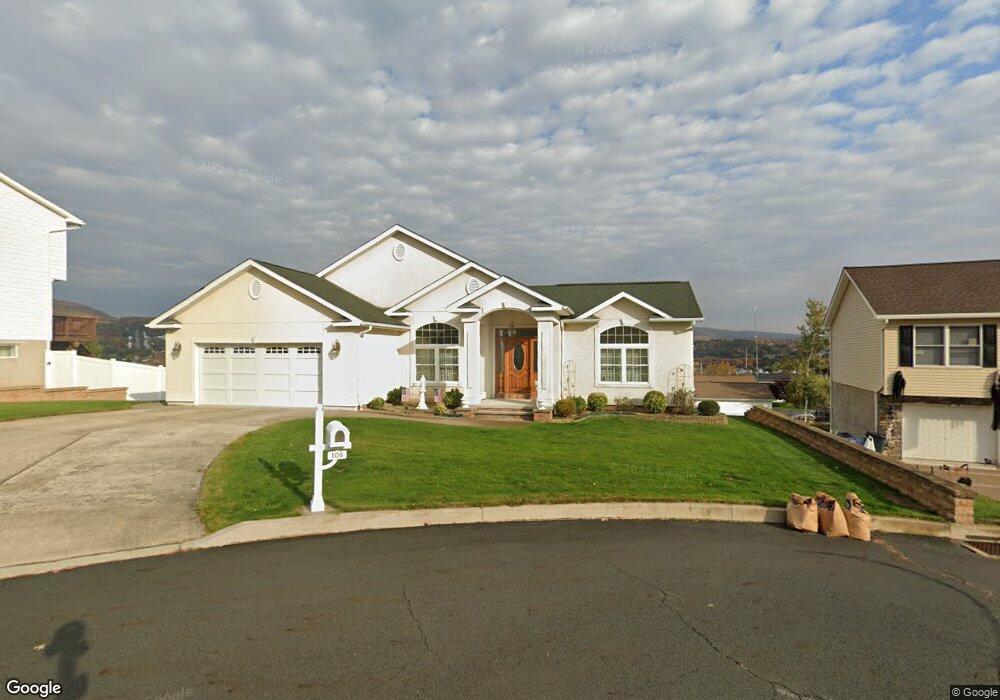 108 Commons Dr unit L22, Olyphant, PA 18447 - photo 1