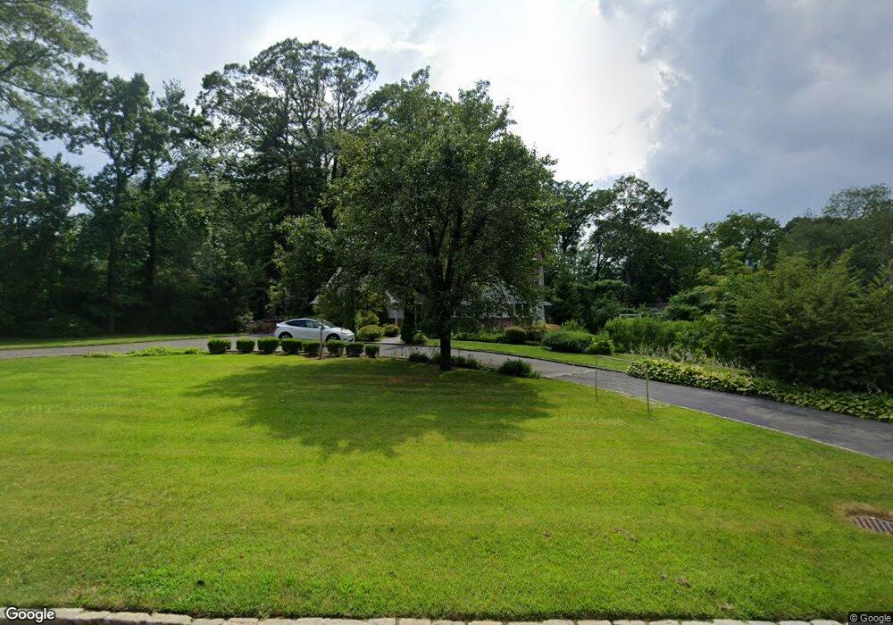 16 Shady Brook Rd, Great Neck, NY 11024 - photo 1