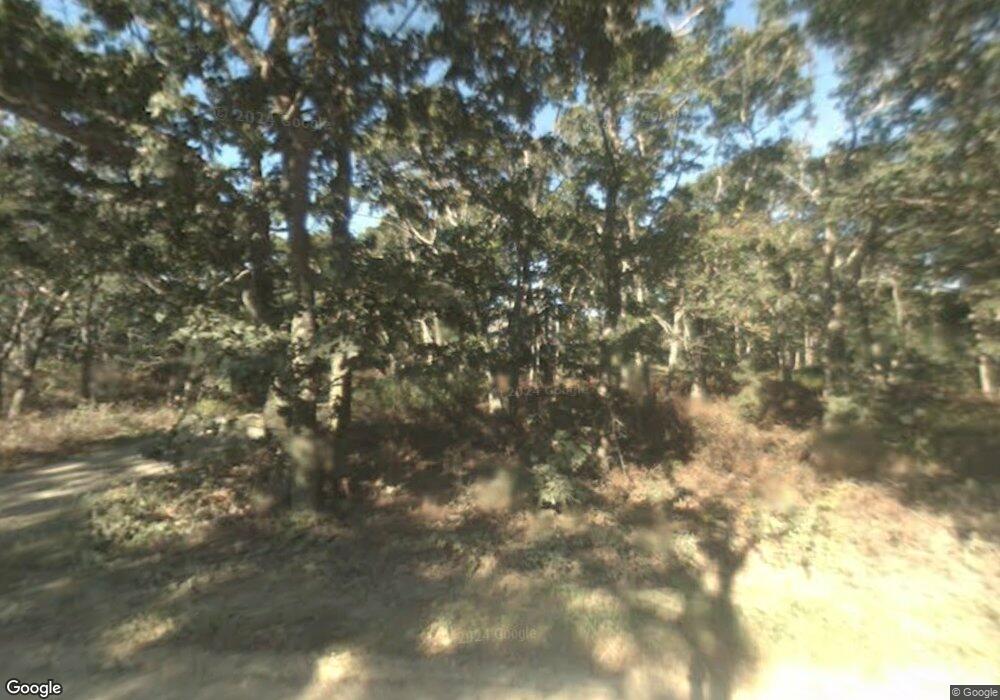 120 Oak Ln, Vineyard Haven, MA 02568 - photo 1