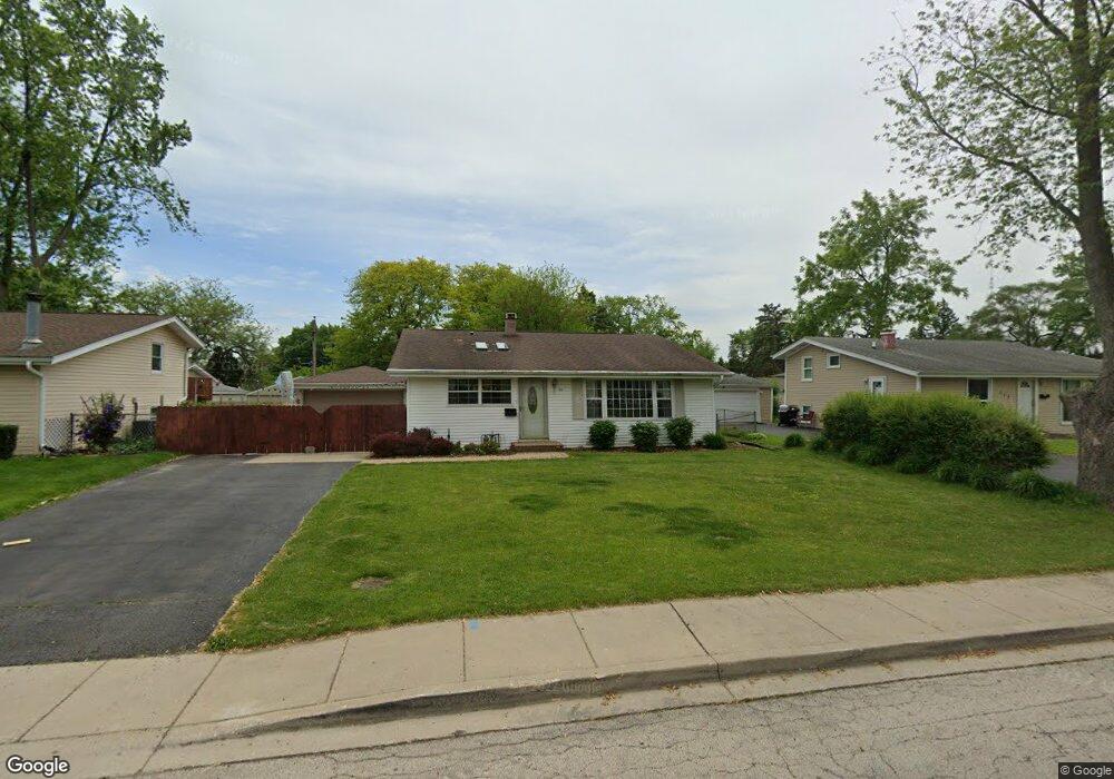 115 Siesta Rd, Carpentersville, IL 60110 - photo 1