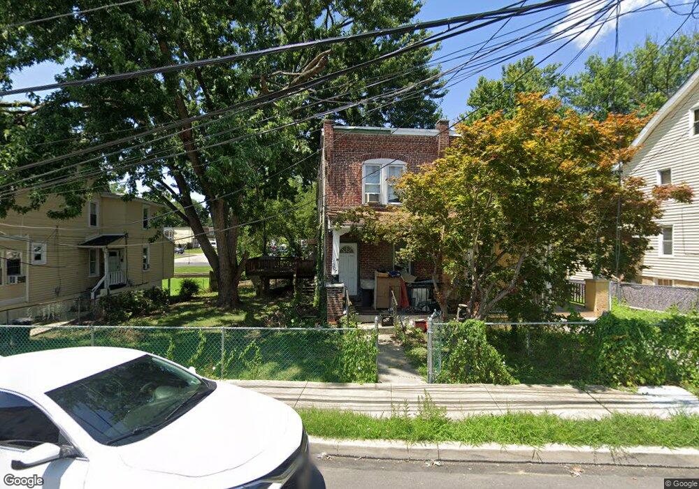 1307 Worrell St, Crum Lynne, PA 19022 - photo 1