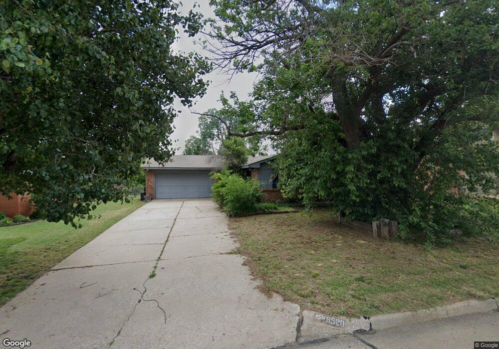 6520 N Grove Ave, Warr Acres, OK 73132 - photo 1