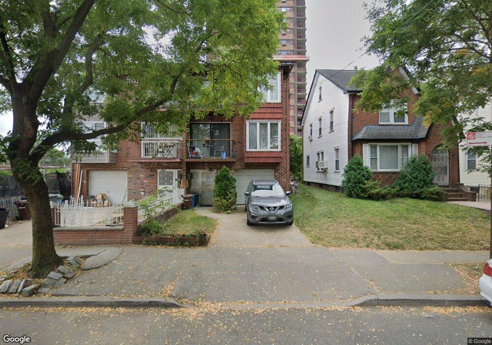 161-18 65th Ave, Fresh Meadows, NY 11365 - photo 1
