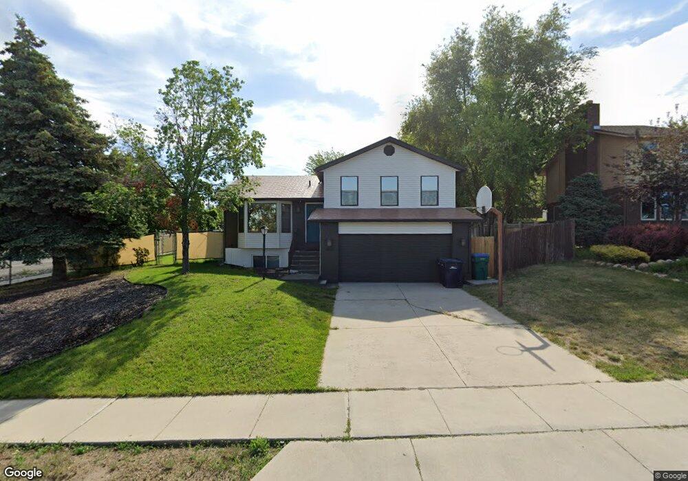 8613 Pebble Hills Dr, Sandy, UT 84094 - photo 1