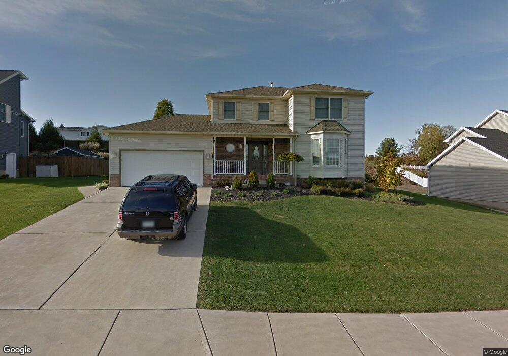 288 Constitution Ave, Hanover Township, PA 18706 - photo 1