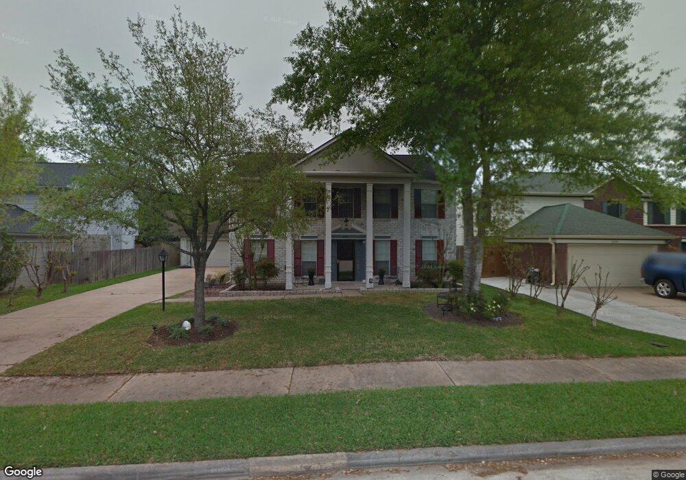 4003 Spring River Dr, Pearland, TX 77584 - photo 1