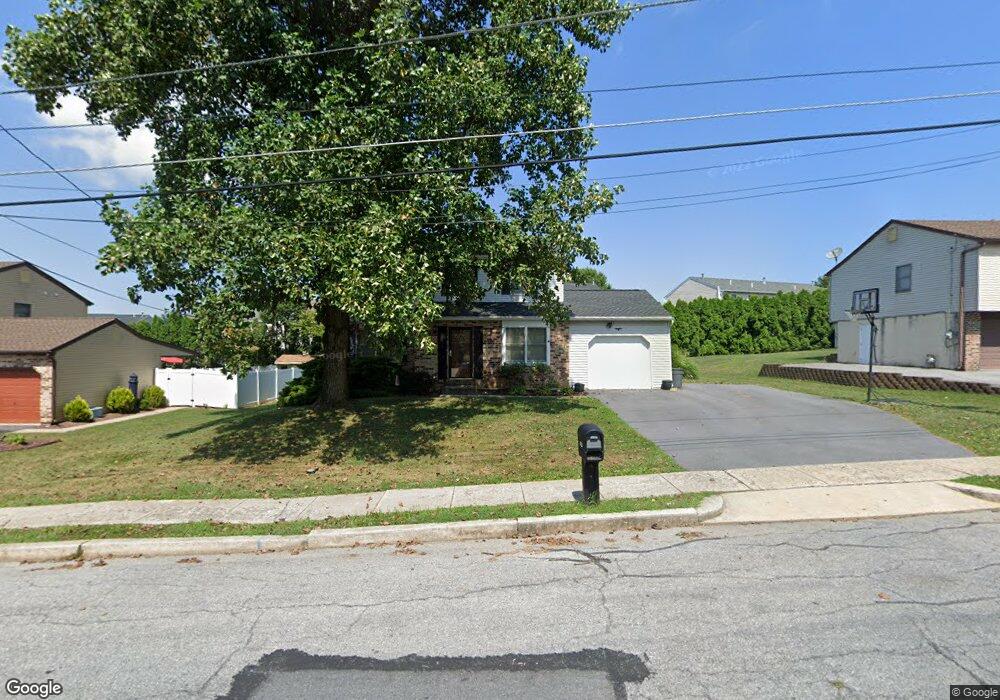 1113 Whitner Rd, Reading, PA 19605 - photo 1